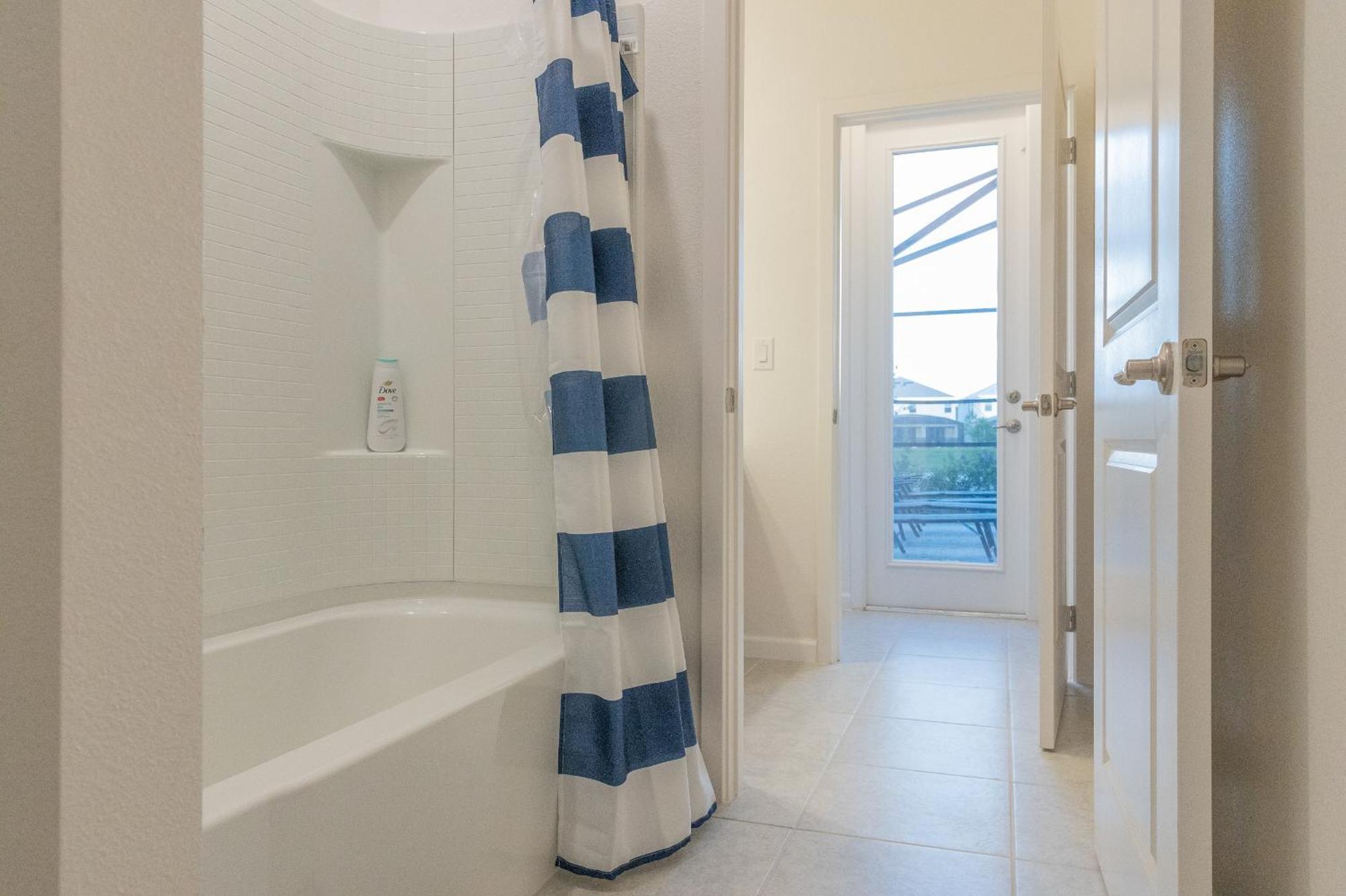 Waterfront Brand New Modern Luxury 8 Bedroom Pool House! Sleeps 16 基西米 外观 照片